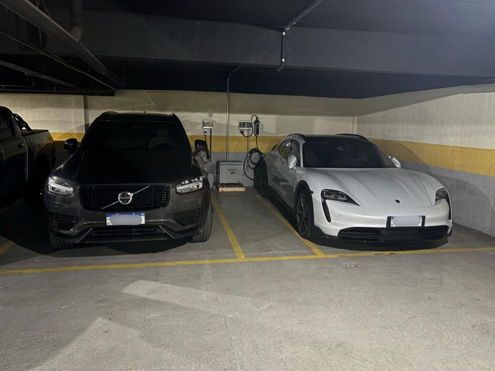 Carros elétricos aprendidos na Operação Fantasos — Foto: Divulgação/PF