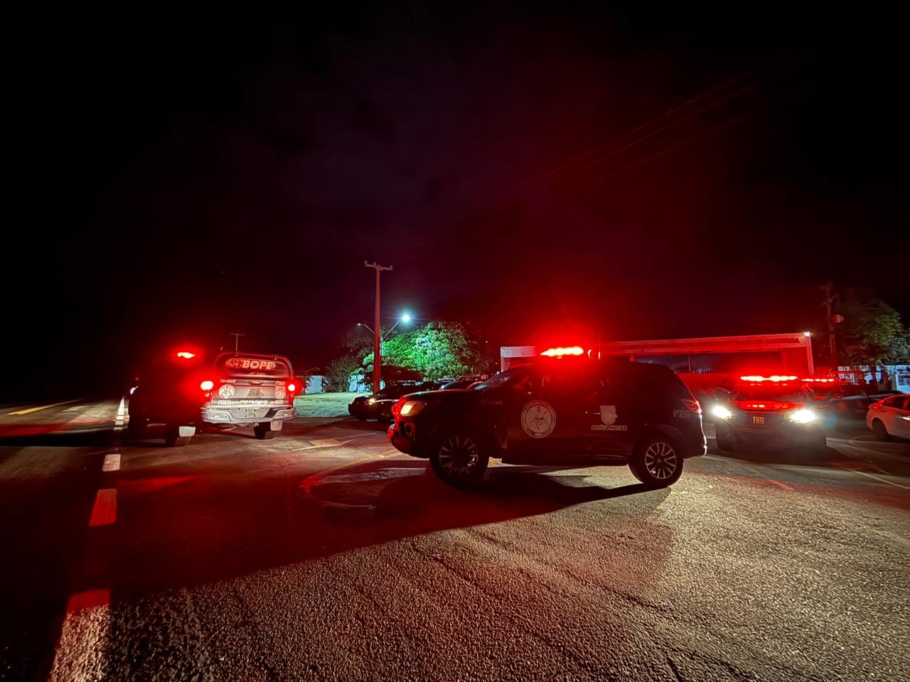 Operação para desarticular tráfico de drogas é realizada em Jequiá da Praia e em Maceió