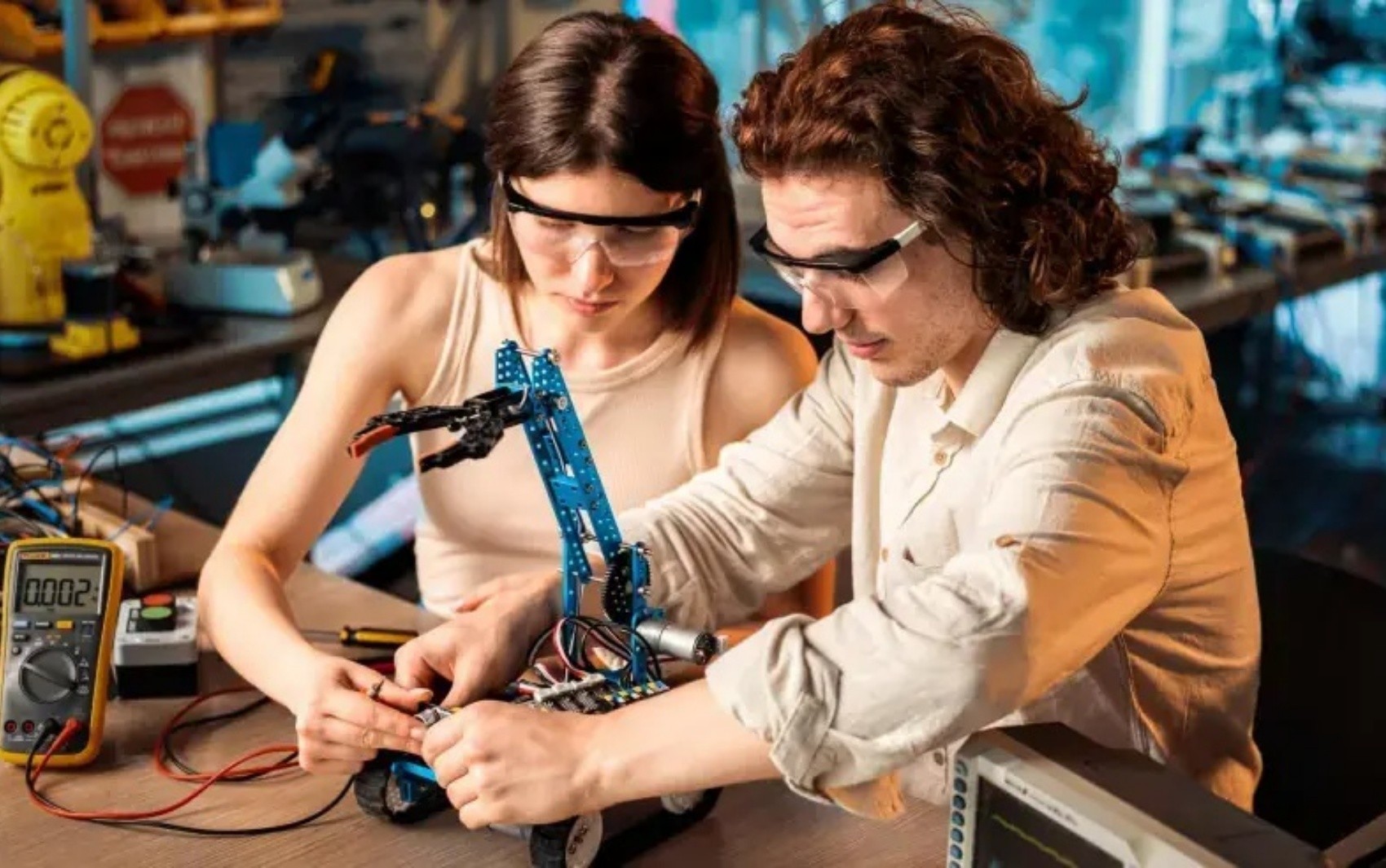 ExpassAgro terá 36 oficinas gratuitas de robótica e drones para estudantes em Passos, MG