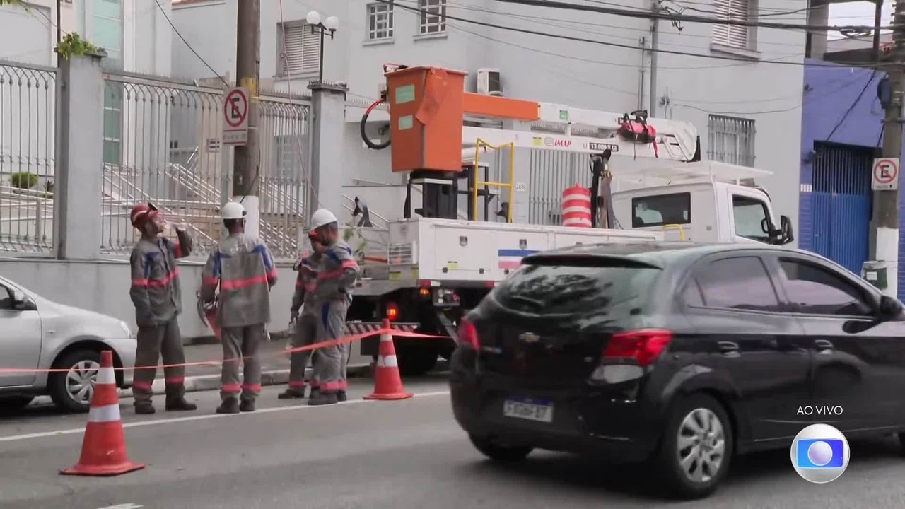 Enel: Tarcísio diz que vai entrar com ação judicial após apagão de 5 dias em São Paulo