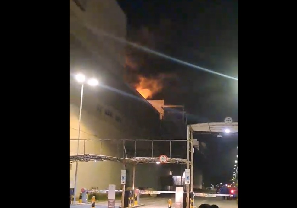 Shopping faz simulação de incêndio para treinamento e assusta moradores em São Luís — Foto: Reprodução/Redes sociais