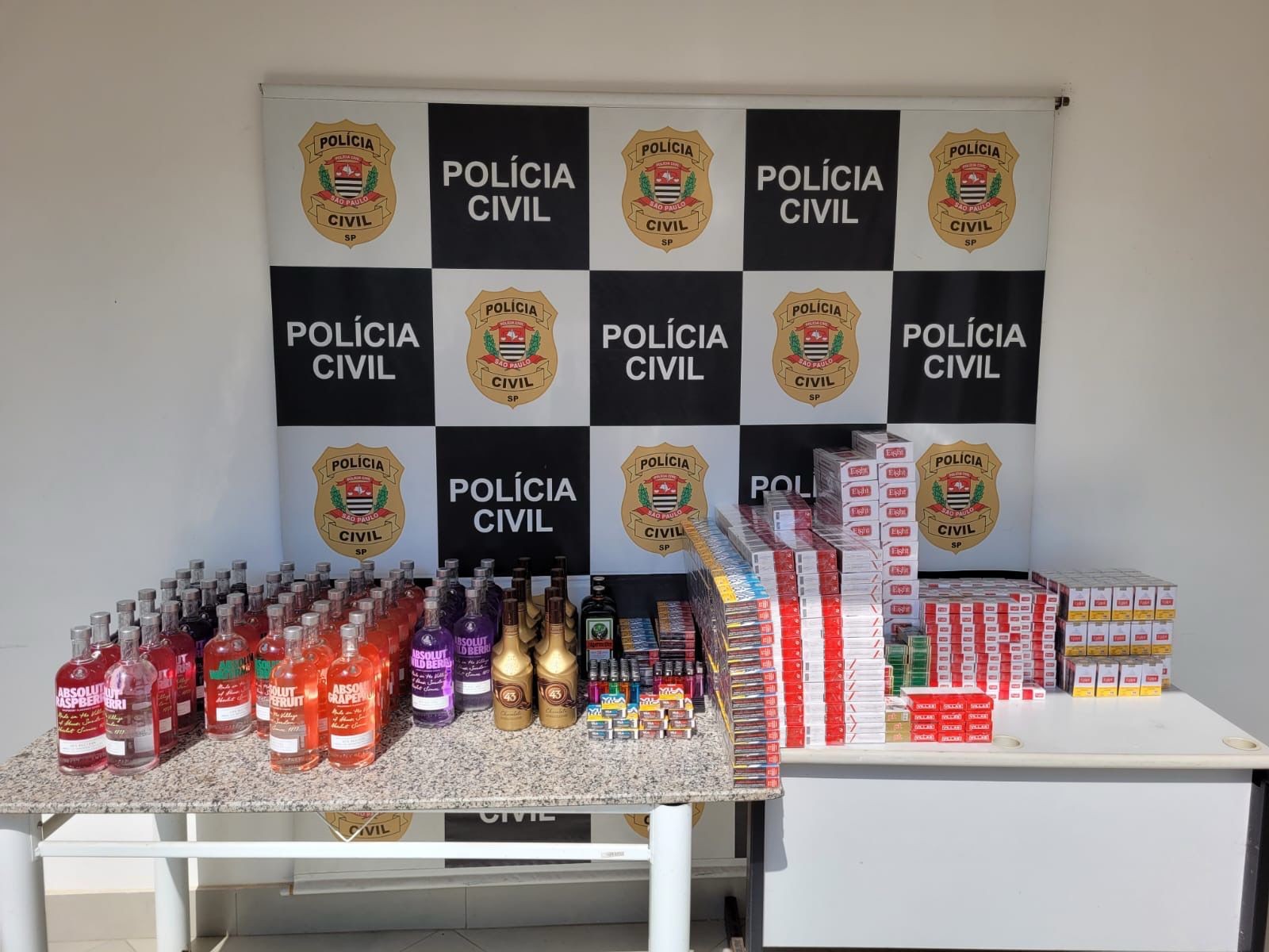 Polícia apreende bebidas alcoólicas vendidas sem nota fiscal em adega de Votorantim