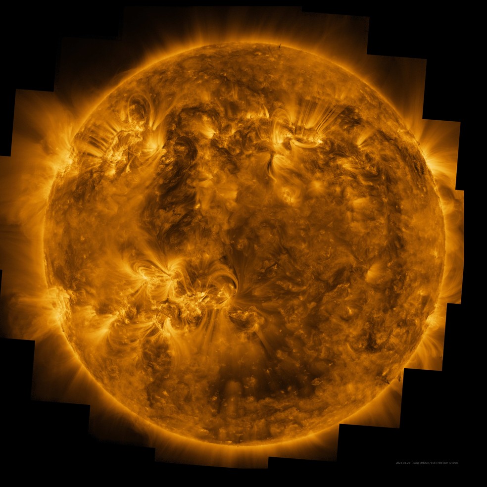 O Sol visto de perto pela Solar Orbiter em luz ultravioleta. Imagem de alta resolução mostra a coroa solar, a atmosfera superior do Sol, capturada em 22 de março de 2023. — Foto: ESA & NASA/Solar Orbiter/EUI Team