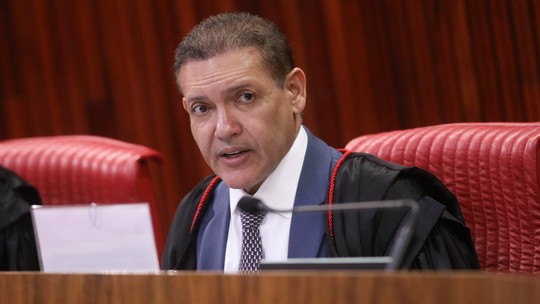 Nunes Marques determina que TSE analise desinformação no canal 'Exército Lula'