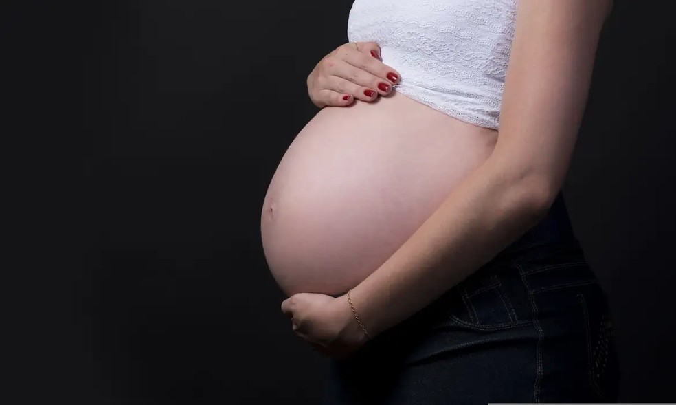 As decisões sobre a maternidade e os padrões familiares impactam diretamente o recuo da população nas próximas décadas — Foto: Agência Brasil