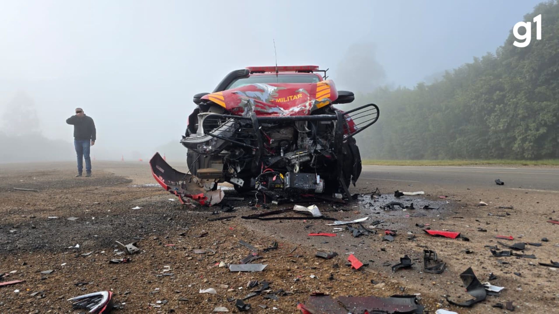 Acidente entre viatura dos bombeiros e carro deixa dois mortos no RS