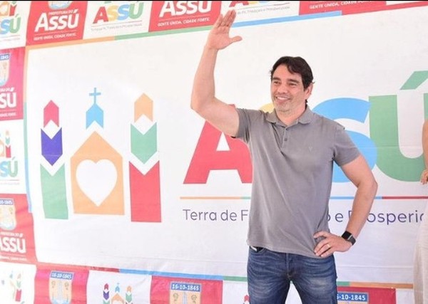 Por 4 votos a 3, TRE-RN anula cassa&ccedil;&atilde;o do prefeito e da vice-prefeita de  Ass&uacute;, RN | Rio Grande do Norte | G1