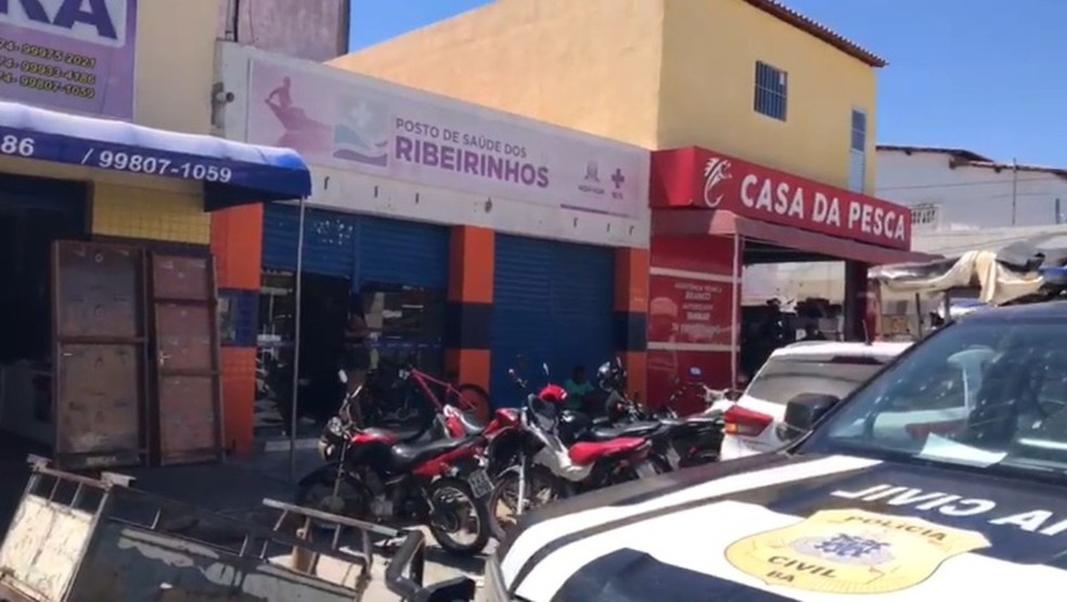 Jovem que vivia sob cárcere privado em Xique-Xique foi resgatada em posto de saúde — Foto: Delegacia Territorial de Xique-Xique