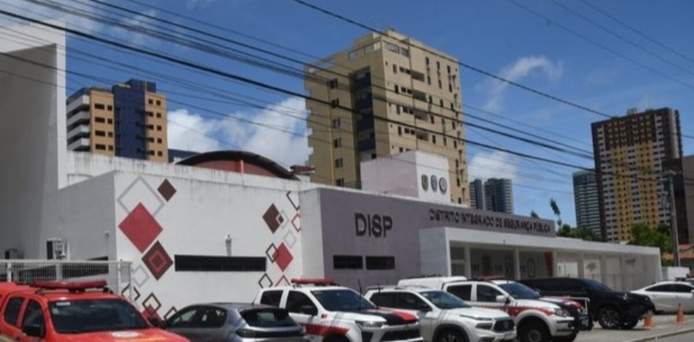 Policial civil � afastado ap�s suspeita de ato obsceno em praia de Jo�o Pessoa � Foto: Divulga��o / Pol�cia Civil