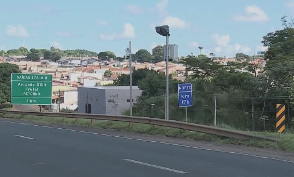 Radares medidores de velocidade automáticos começam a funcionar na Rodovia Chico Xavier