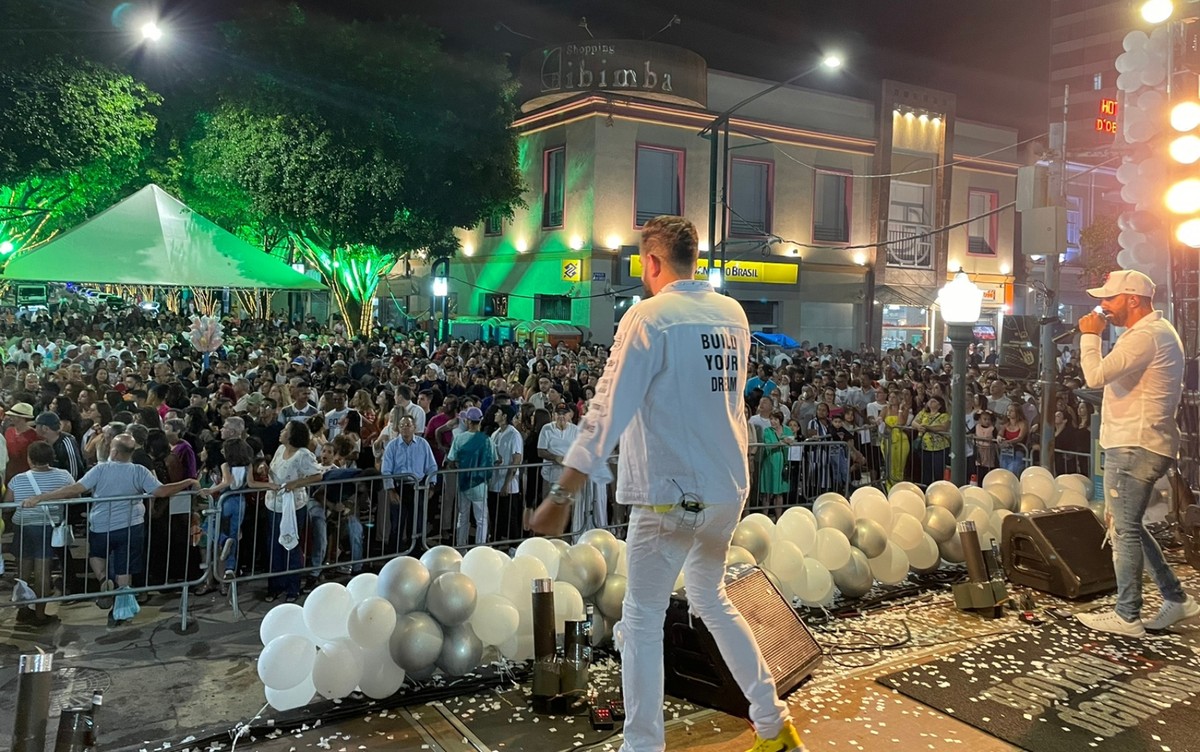 FOTOS: Veja as comemorações de Ano Novo em Poços de Caldas e Varginha ...