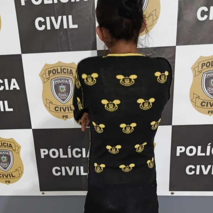 Mulher é presa suspeita de obrigar filhas a furtar e pedir dinheiro na rua, no Brejo da Paraíba