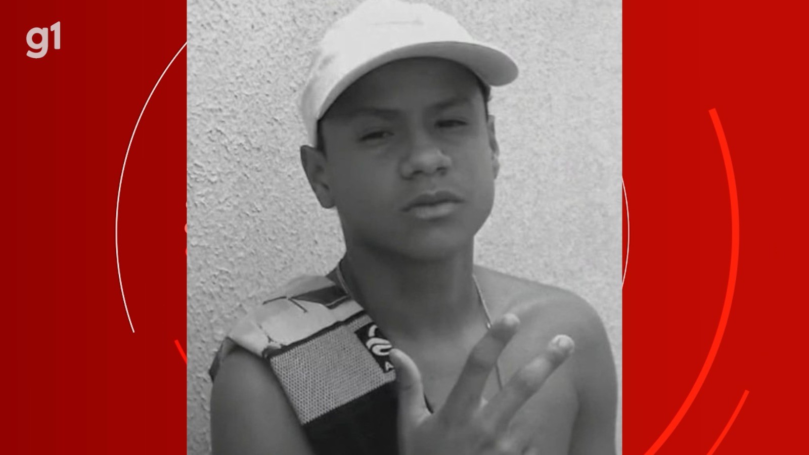 Adolescente de 14 anos morre e duas pessoas ficam feridas no Pedra Linda em Petrolina 