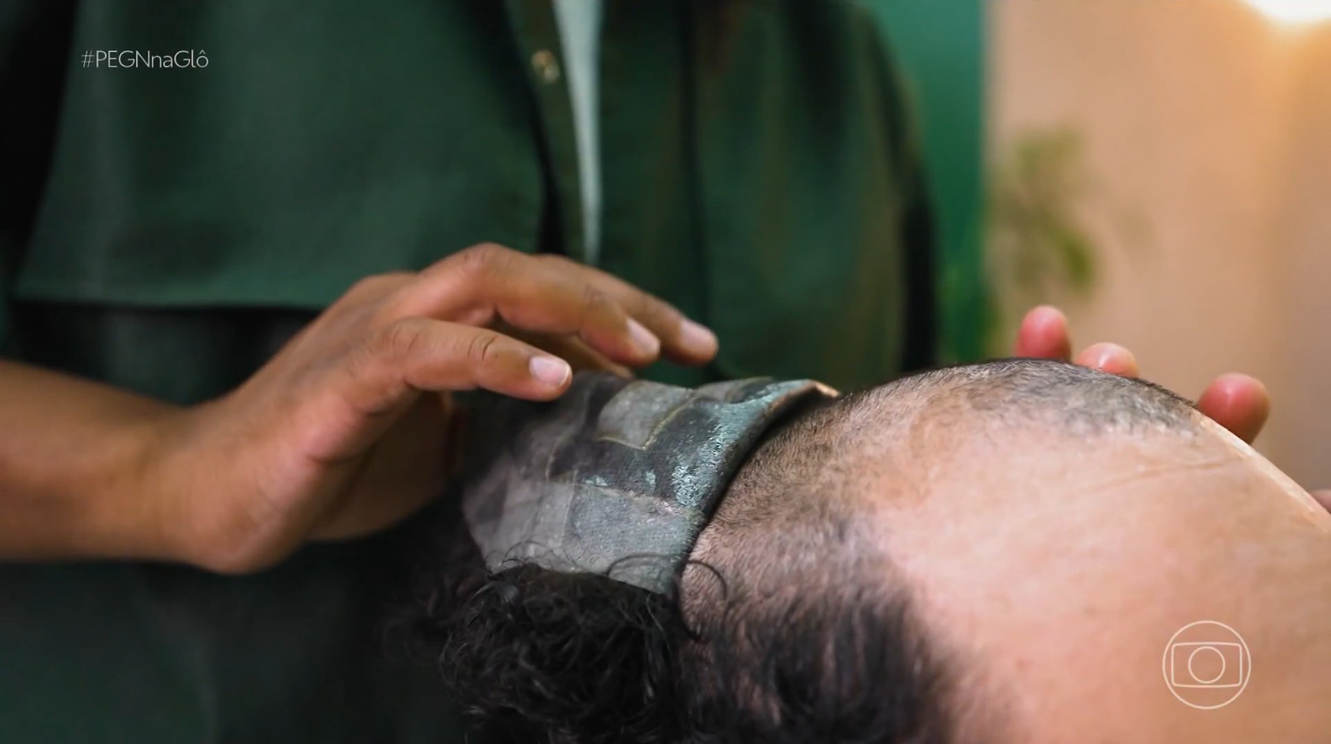 Região: Empreendedor cria próteses capilares para cabelos afros e fatura R$ 250 mil por mês
