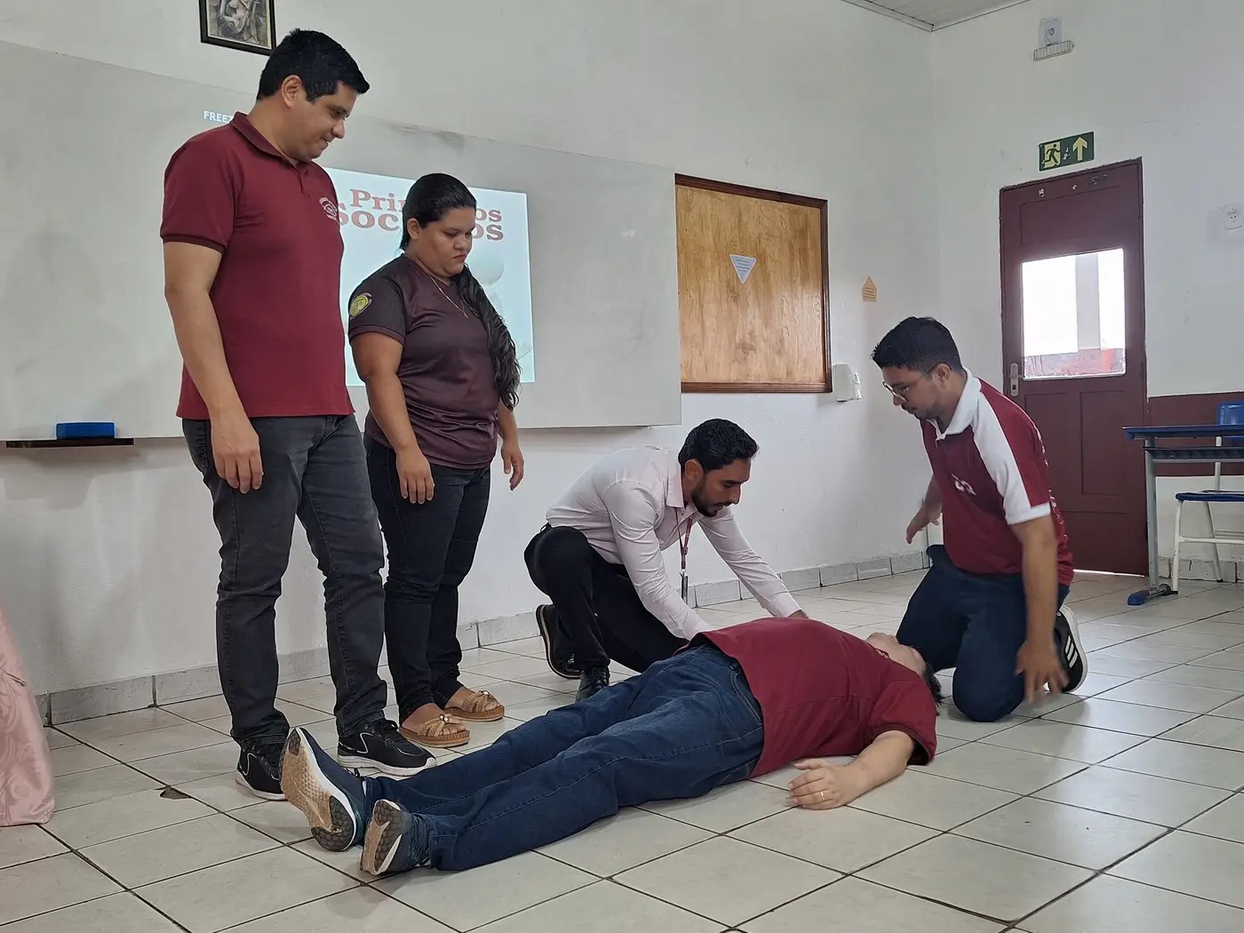 Professores aprendem técnicas de primeiros socorros no HRBA