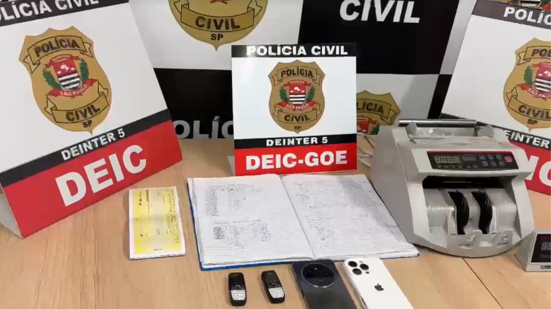 Polícia cumpre mandados de prisão contra foragidos da Justiça e homem acusado de extorsão em Rio Preto