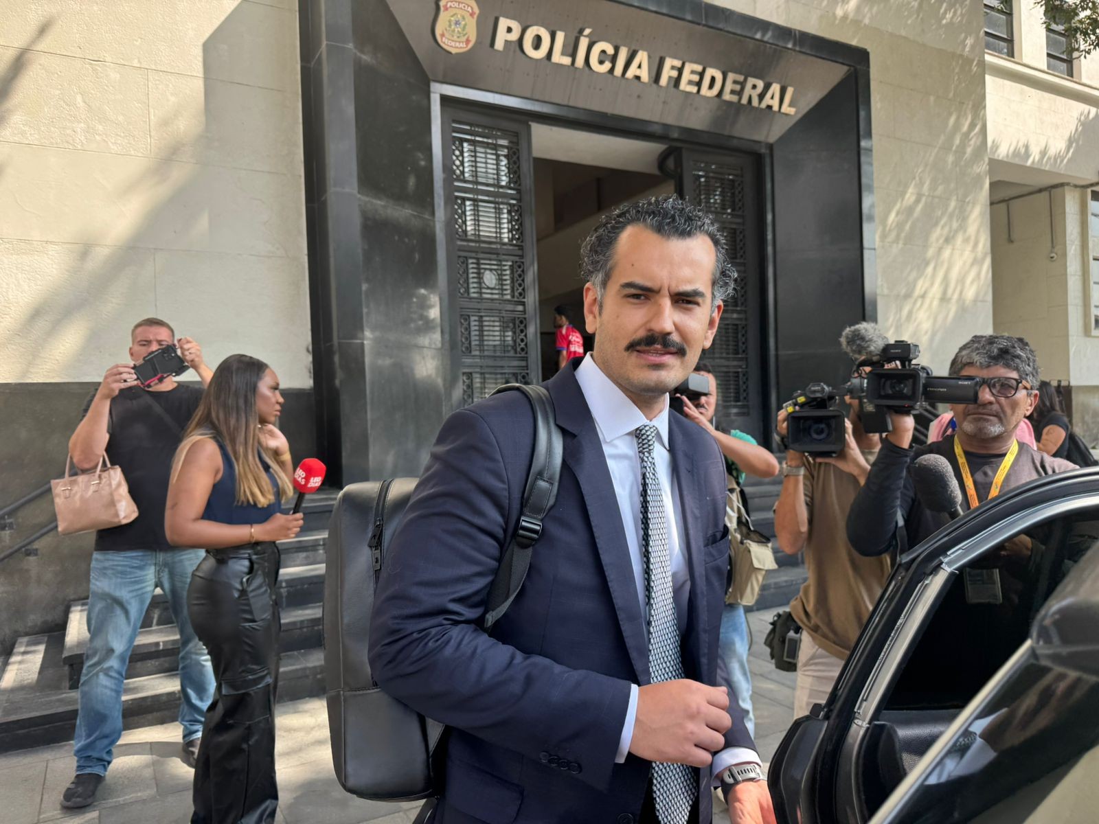 MC Poze ficou em silêncio após ser preso, diz advogado