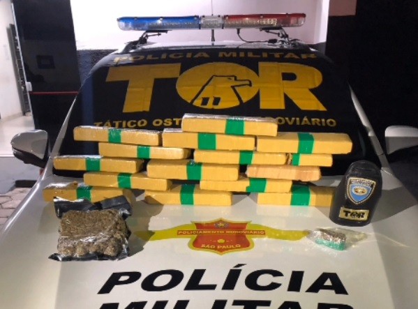 Casal é detido com 16 kg de drogas em Caraguatatuba