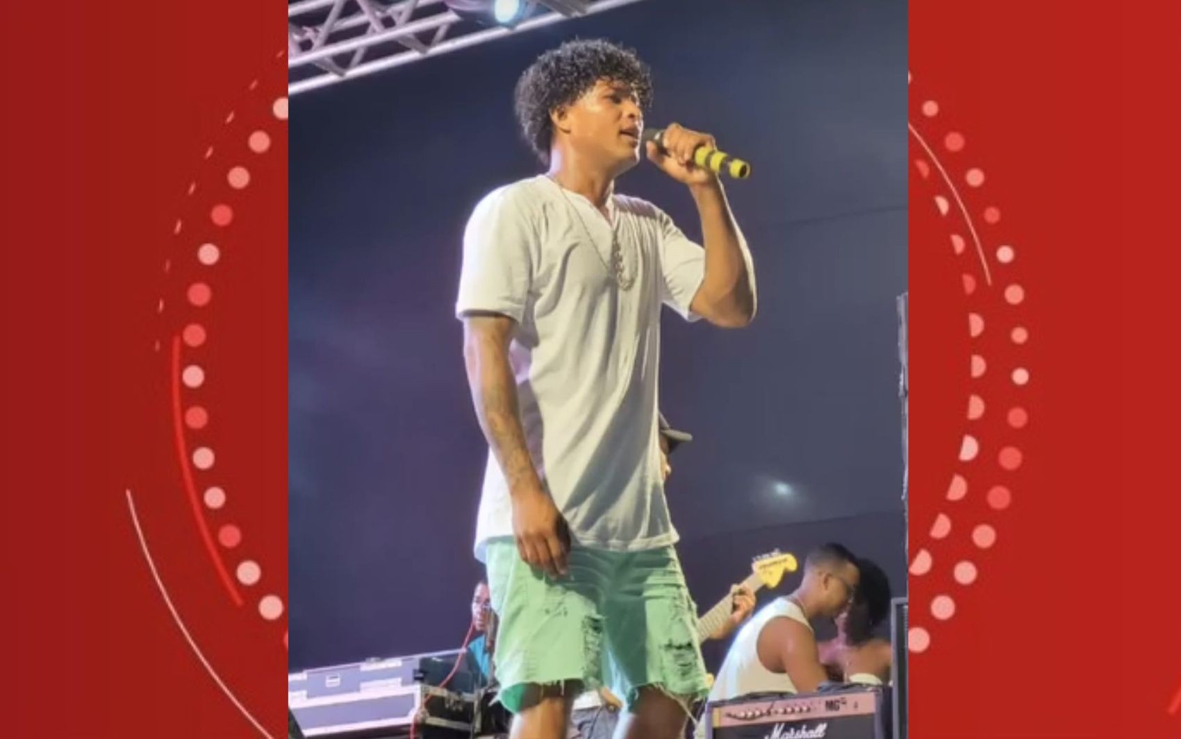 Cantor de piseiro e sertanejo é morto a facadas em destino turístico da Bahia; ex-companheira foi apreendida suspeita de cometer crime
