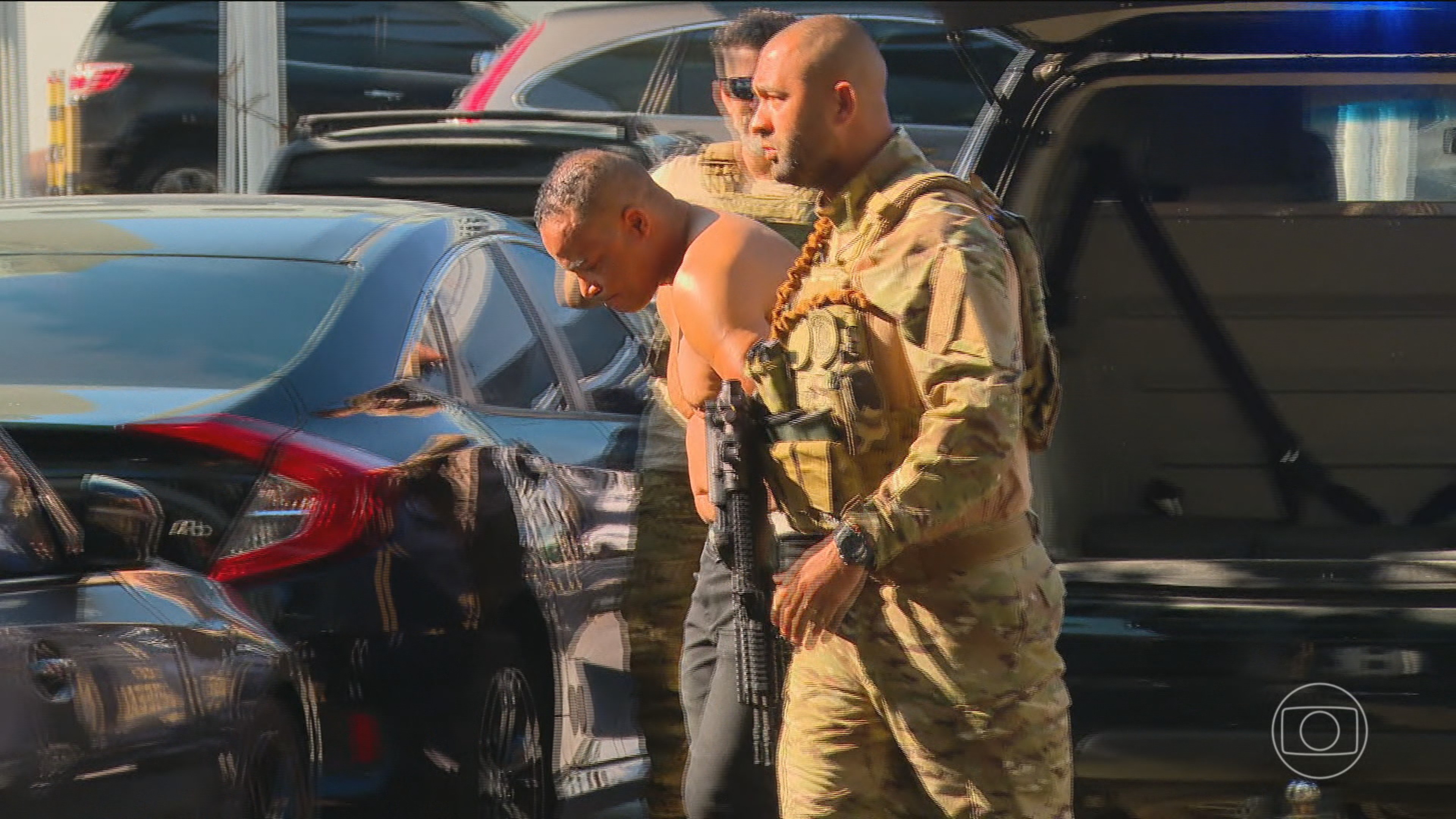 PF prende dois sargentos da PM do Rio suspeitos de vender informações sobre operações policiais para o Comando Vermelho