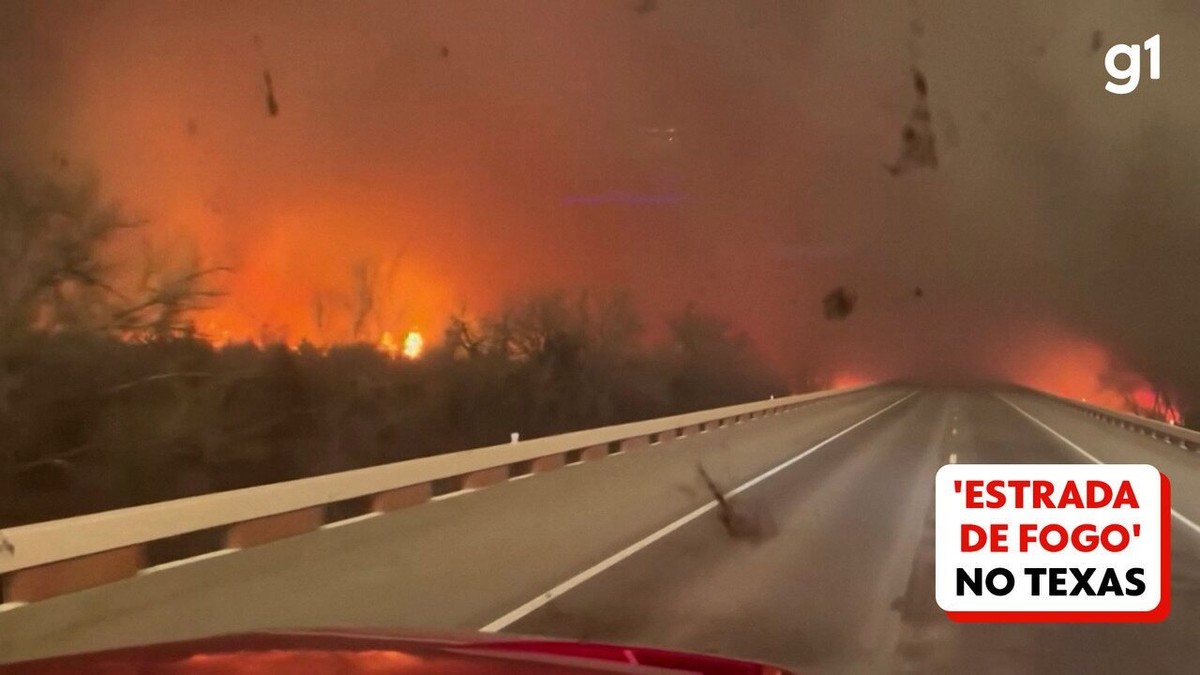 VÍDEO: bombeiros dirigem em meio a 'estrada de fogo' no Texas