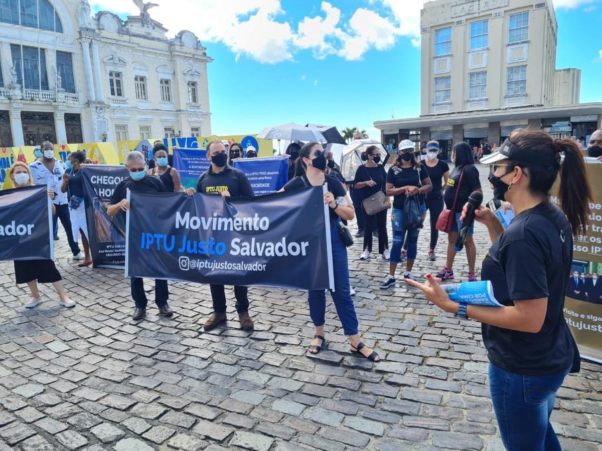 Moradores De Condomínios Fazem Protesto Em Salvador Por Causa De Valores Do Iptu E Da Trsd 
