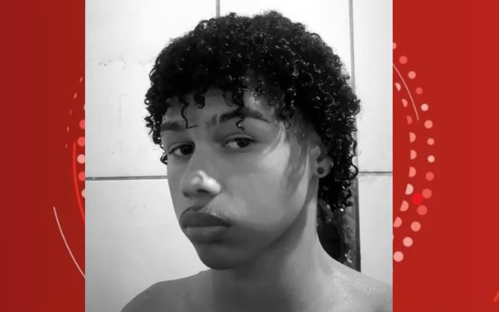 Ruan Santos Carvalho tem 16 anos e se afogou em um rio do extremo sul da Bahia — Foto: Reprodução/Redes Sociais