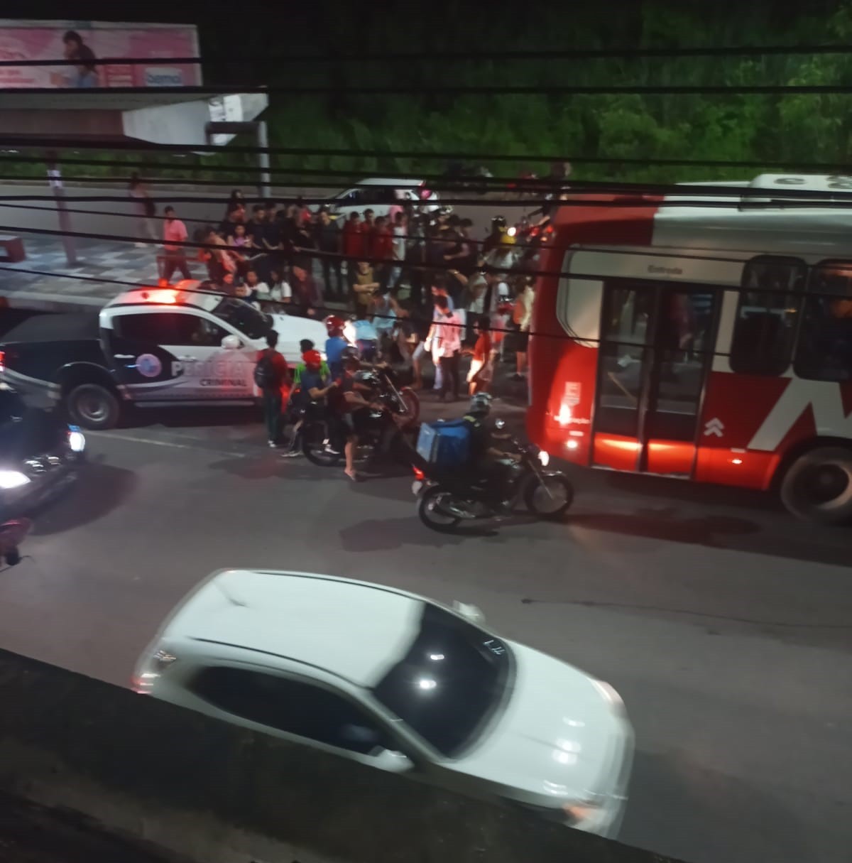 Suspeito de assalto é linchado após roubo a ônibus em Manaus
