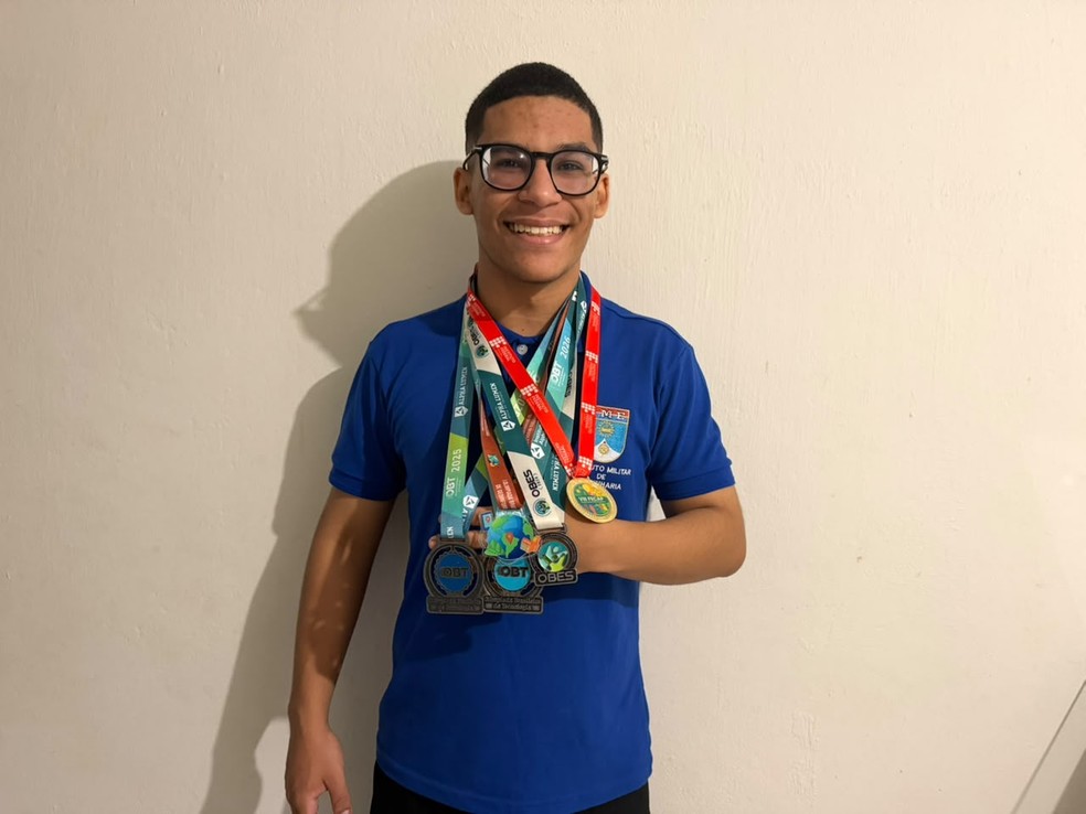 Kaio Rafael da Silva Araújo, de 16 anos, é aluno do 2º ano do curso técnico de Informática da ECIT Jornalista José Itamar da Rocha Cândido, em Nova Floresta. — Foto: Arquivo Pessoal/Kaio Rafael