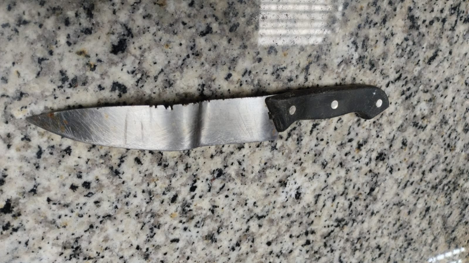 Homem é esfaqueado nas costas pelo cunhado em Caracaraí