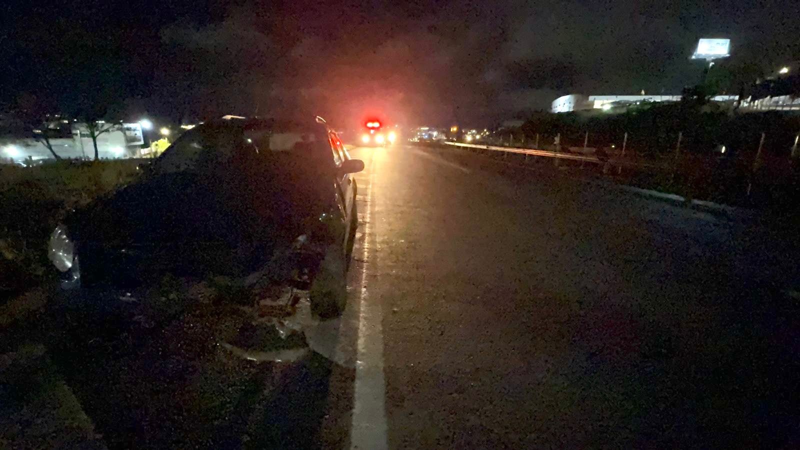 Carro na contramão provoca batida com moto e deixa jovem em estado gravíssimo na BR-262