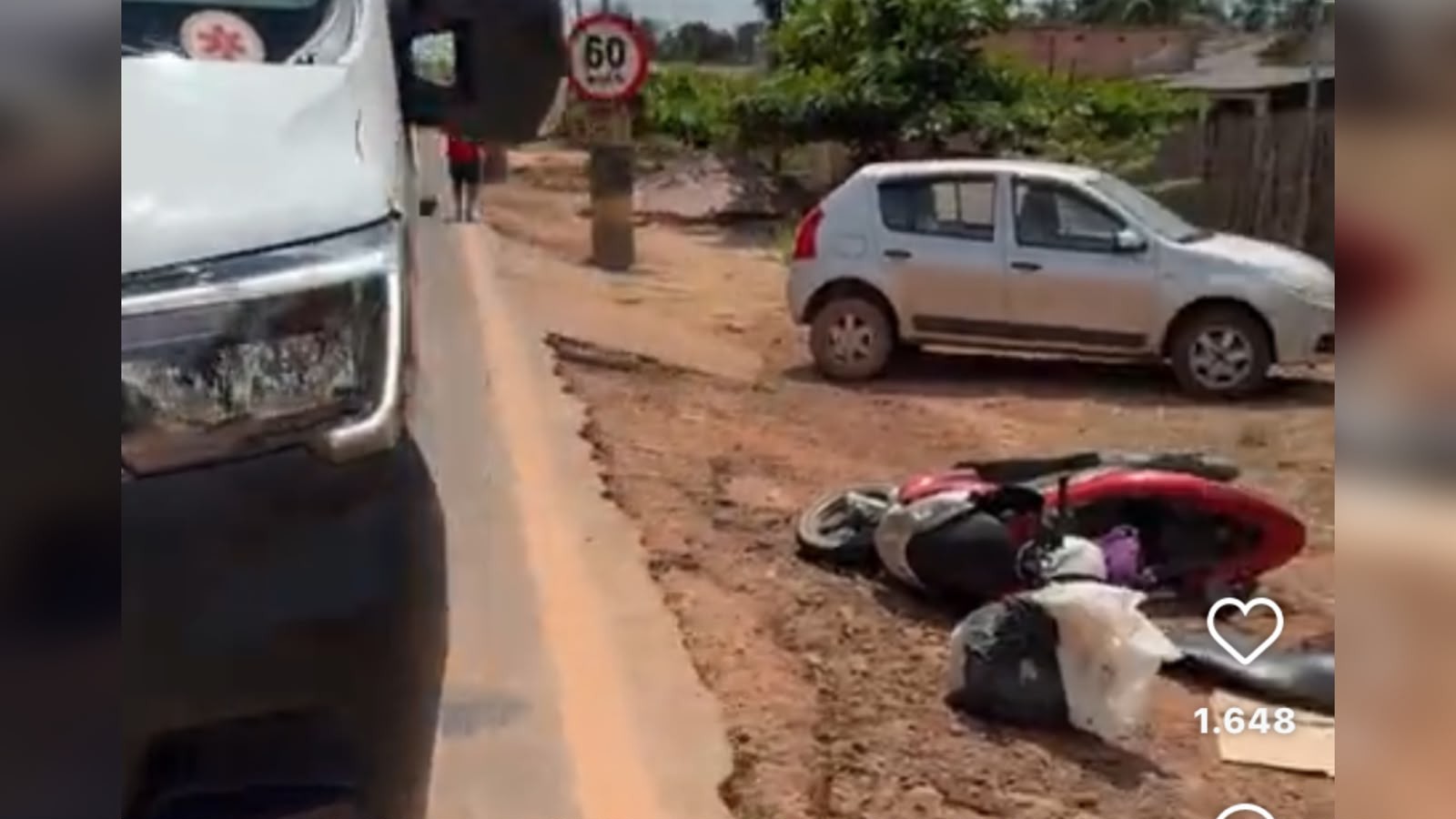 Criança fica gravemente ferida após acidente entre carro e moto na rodovia Curuá-Una, em Santarém, no Pará