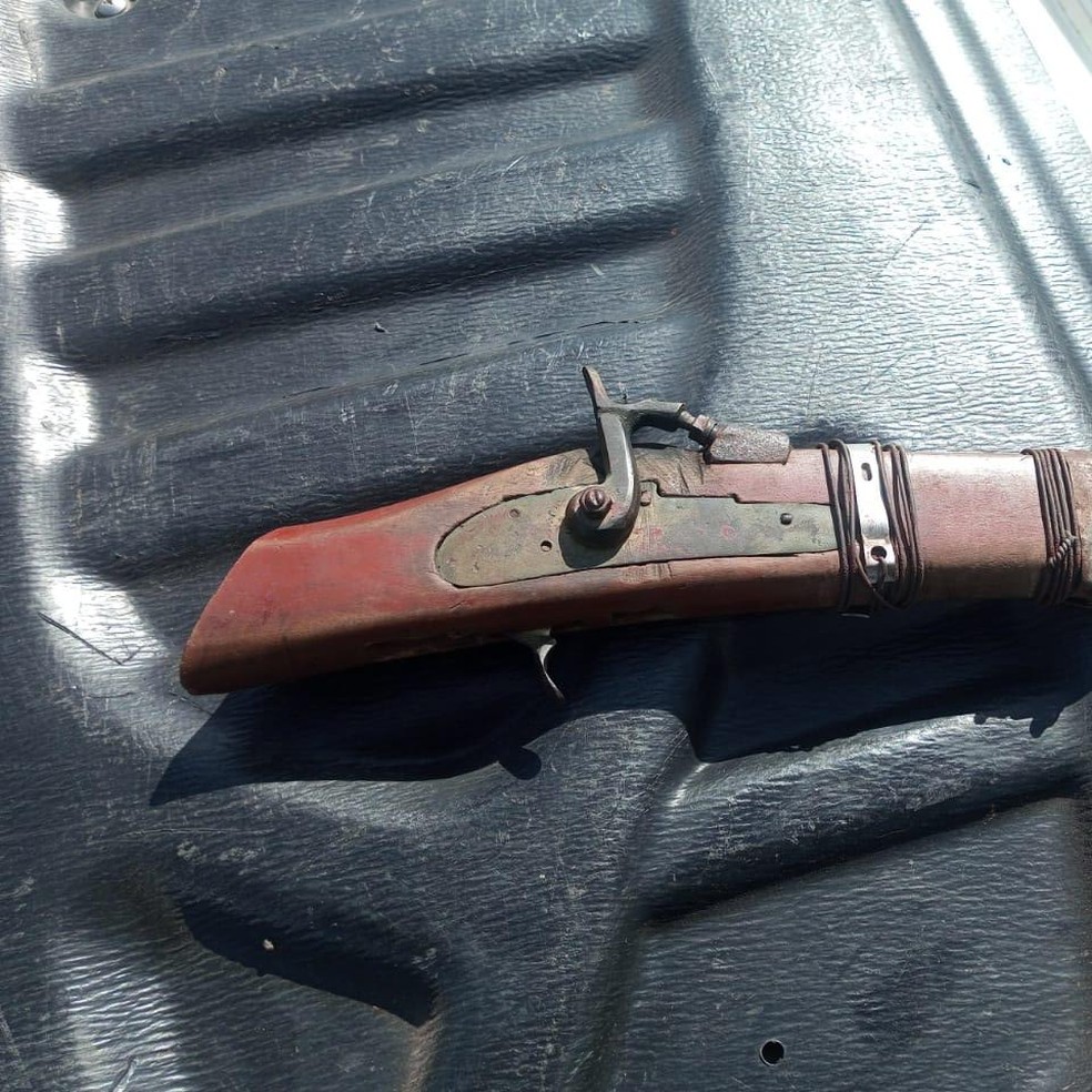 Adolescente é apreendida após disparar acidentalmente na cabeça de vizinha no Litoral do Piauí, diz polícia — Foto: Polícia Militar
