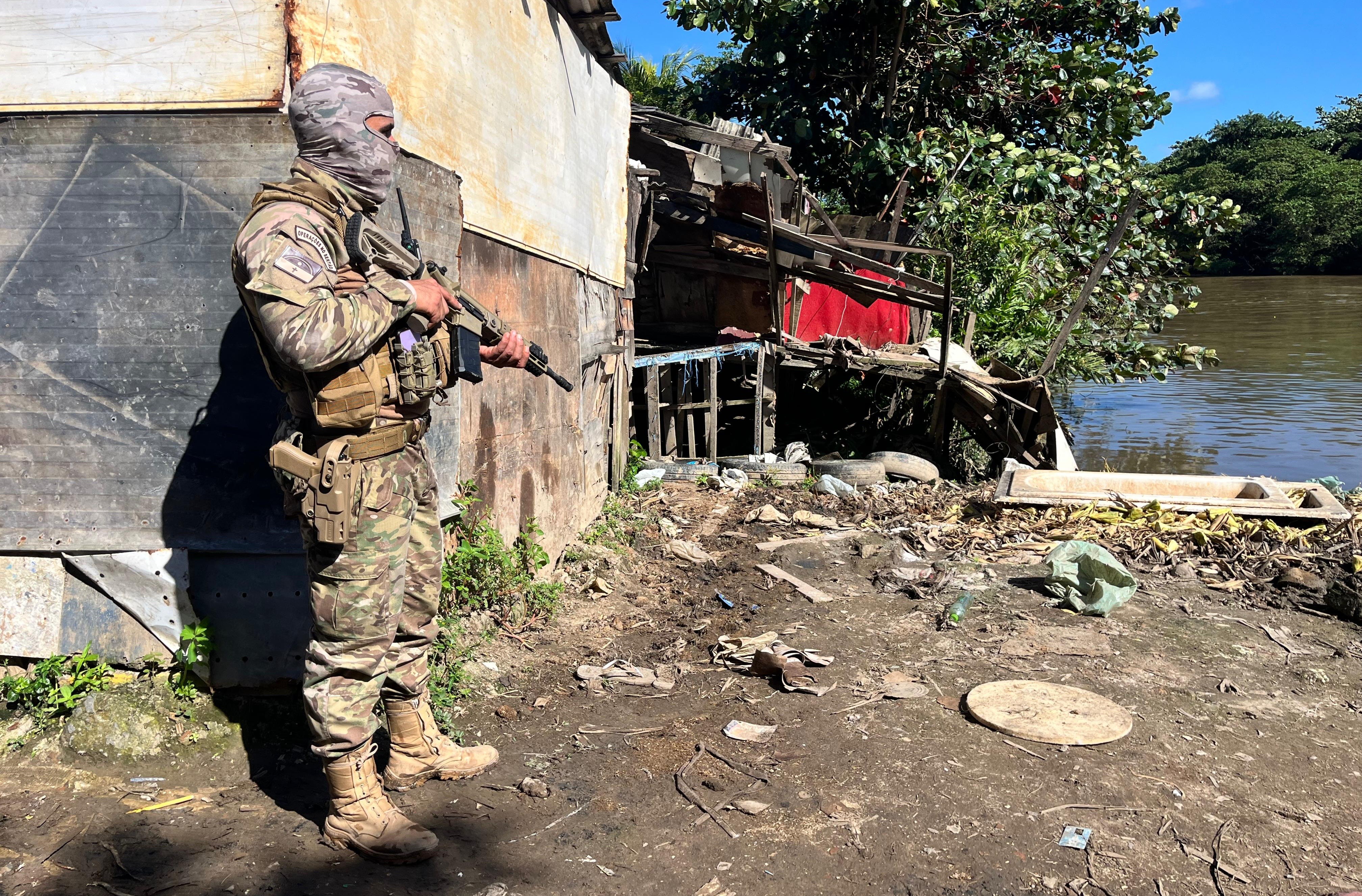 Criminosos tentaram instalar 'Estado paralelo' em região de ilha usada como 'quartel-general do crime' no Recife
