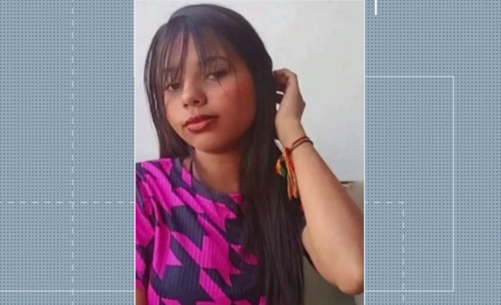 Emilly Roniclesia Porto Félix, de 15 anos, desapareceu no sábado (15) — Foto: Reprodução