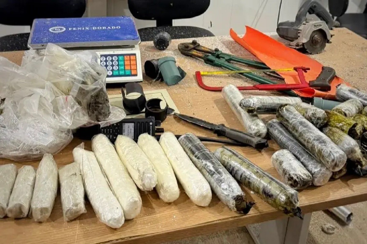 Agentes da Base Candiru apreendem mais de 10 kg de ‘supermaconha’ em embarcação com destino a Santarém