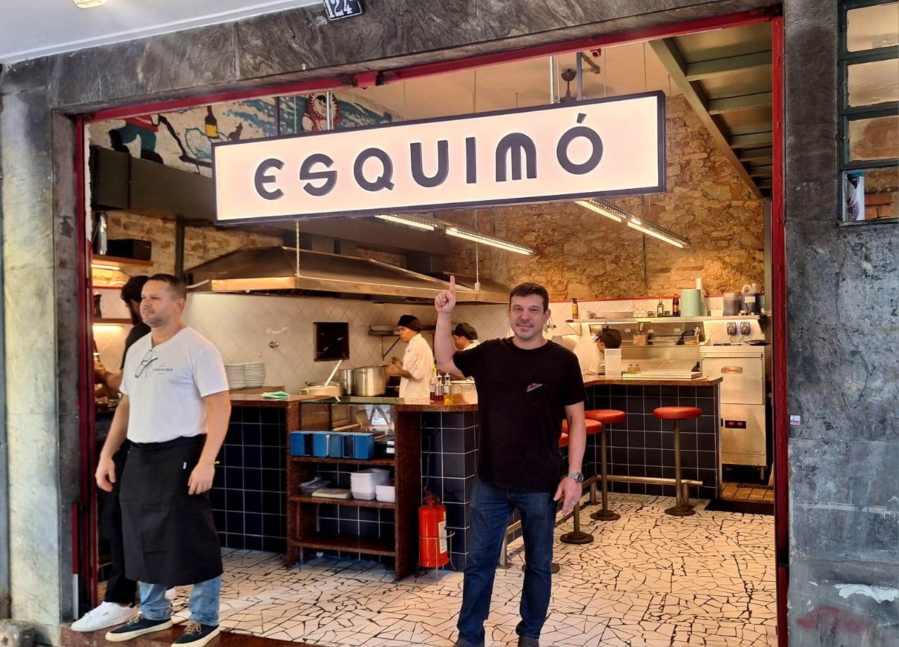 Apontado como inventor do PF, restaurante Esquimó reabre em novo endereço no Centro do Rio; público faz fila na porta