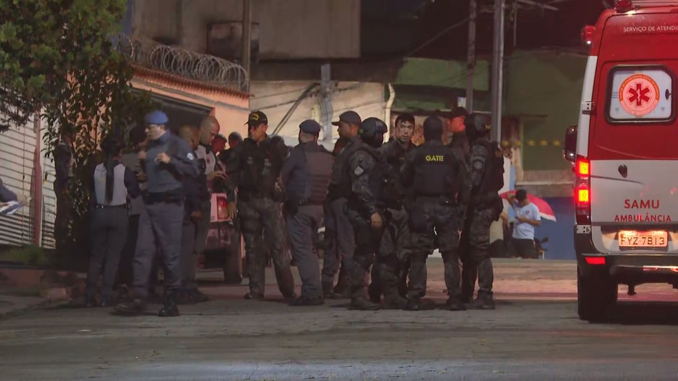 Policiais que atuaram em caso de sequestro na Zona Sul de SP — Foto: Reprodução/TV Globo