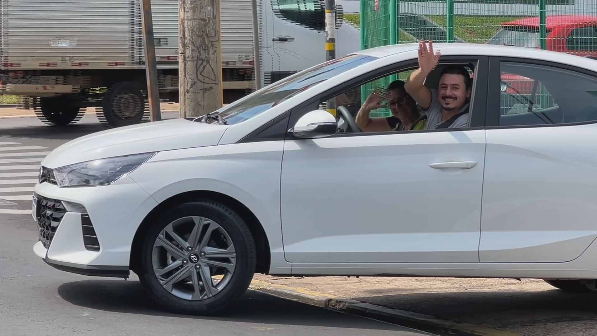 Aluguel de carros ganha espaço entre turistas no fim de ano