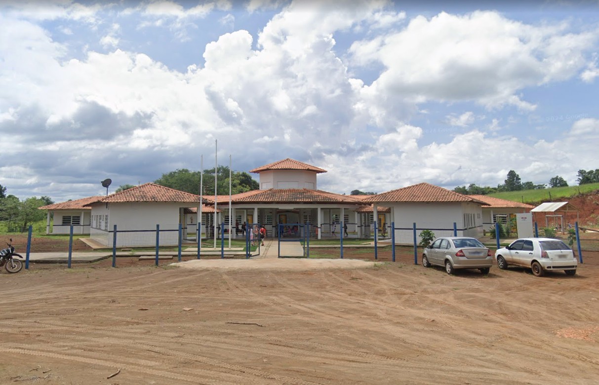 Menino de 7 anos morre atingido por trave de gol em escola do Paraná