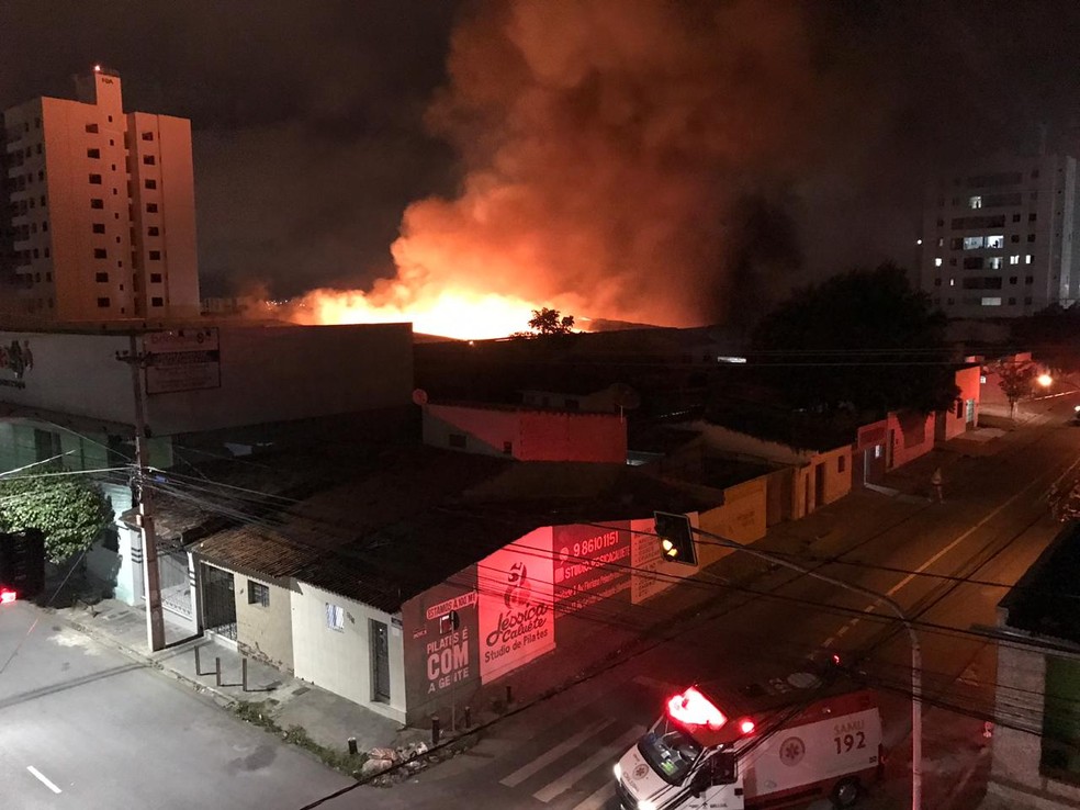 Incêndio que destruiu atacadista em MS começou no estoque de