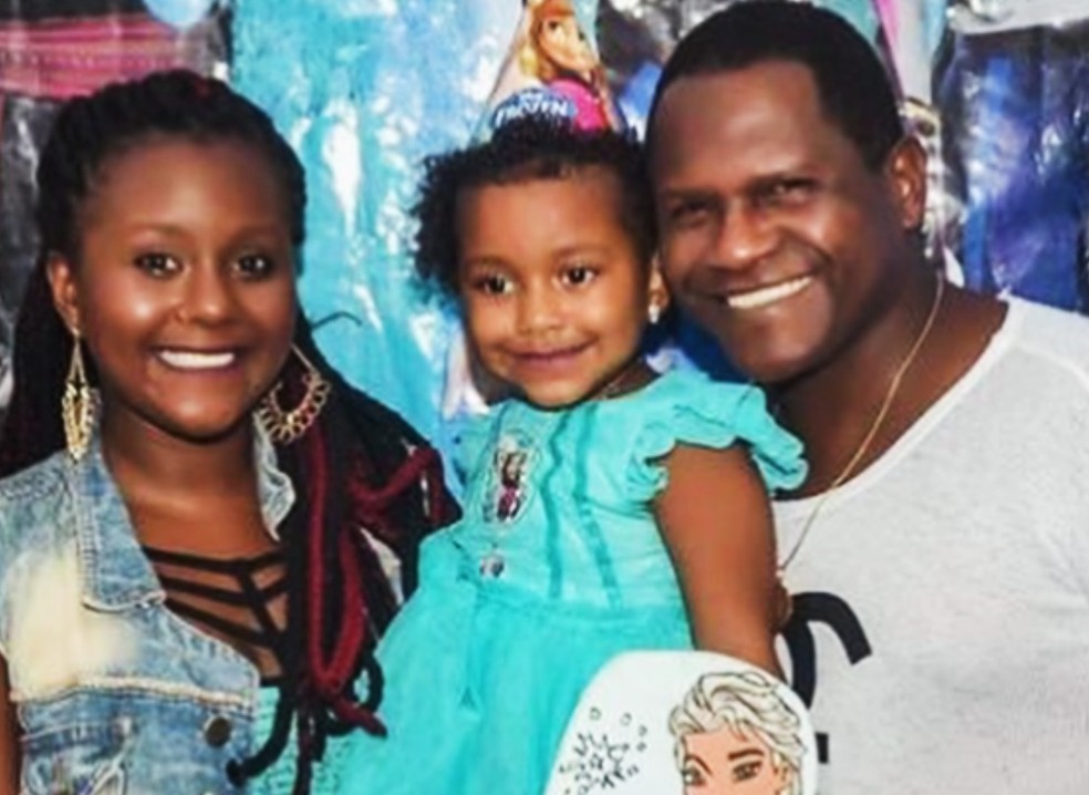 Tamilis, &agrave; esquerda, tratava um c&acirc;ncer &mdash; Foto: Reprodu&ccedil;&atilde;o/Redes Sociais