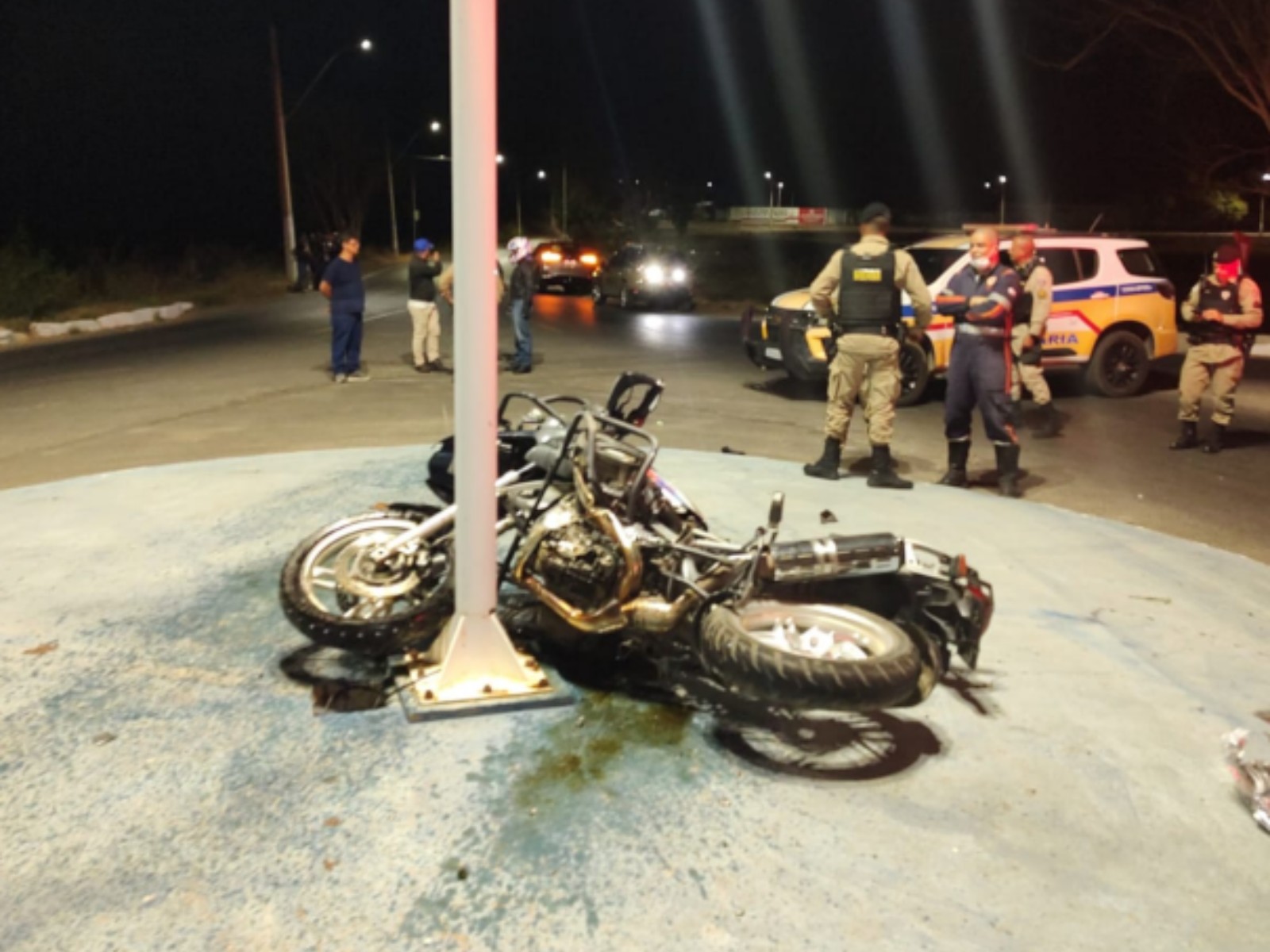 Motociclista morre após perder controle da direção em trevo de Porteirinha