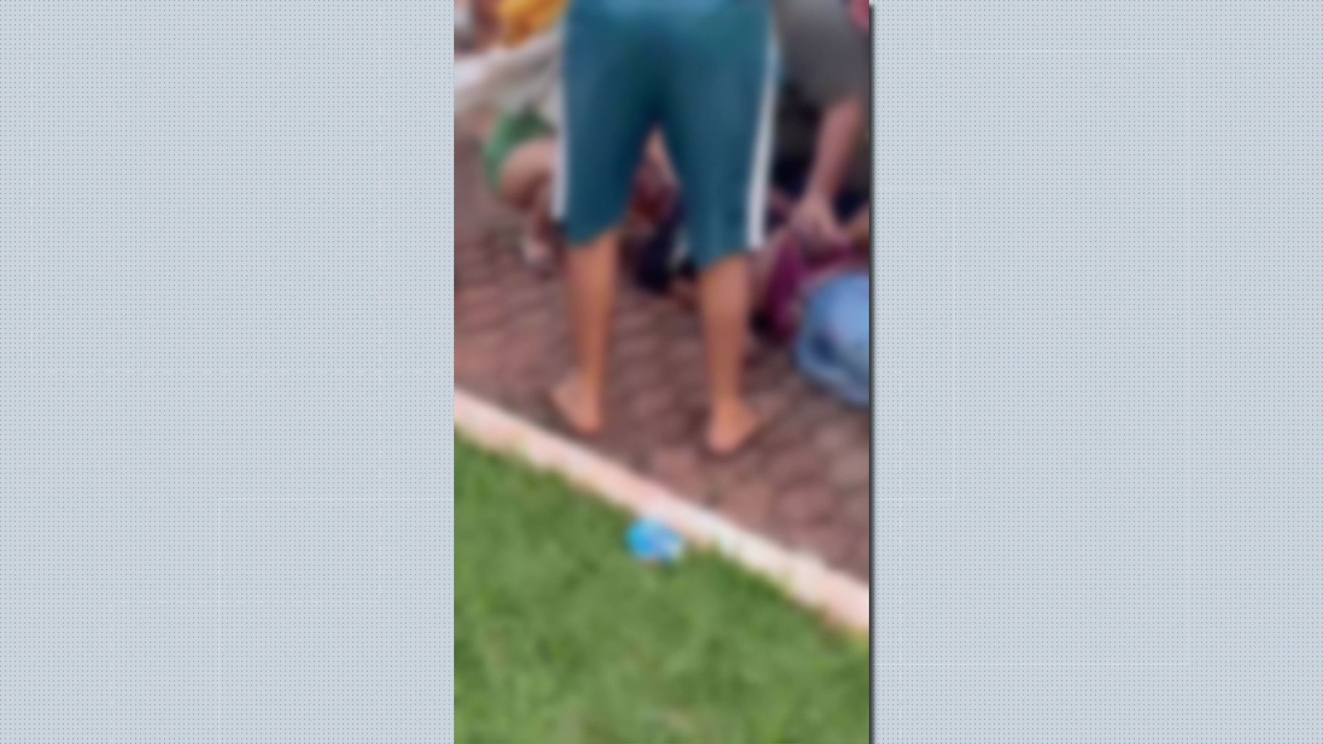 Briga generalizada termina com jovem espancado em praça | G1