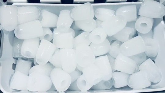 Vale a pena comprar uma máquina de gelo? Testamos 3 modelos - Foto: (Henrique Martin/g1)