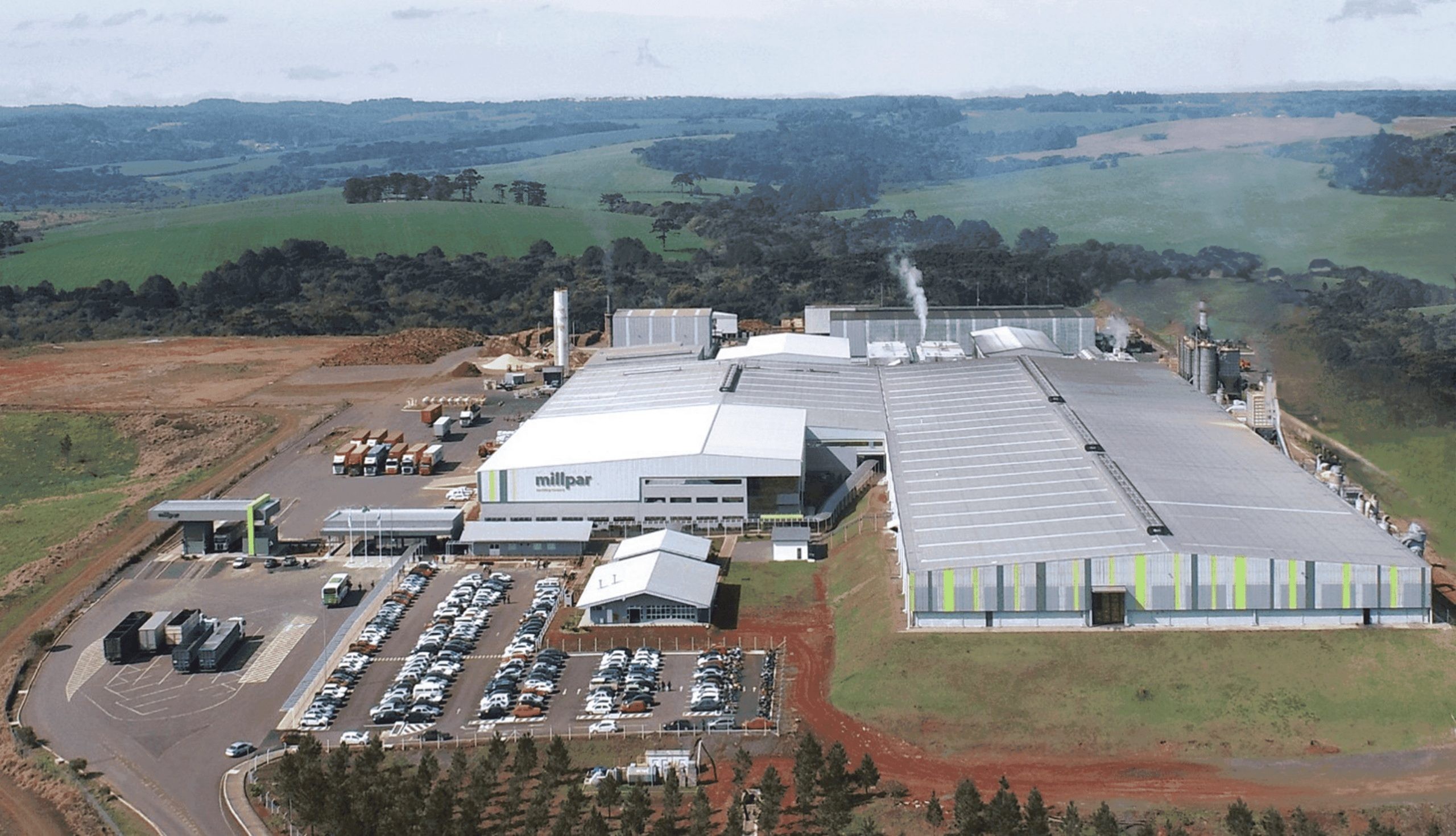 Voz do Trabalhador – Tarifaço de Trump: fábrica paranaense dá férias coletivas para 640 funcionários e avalia ampliar medida para mais trabalhadores