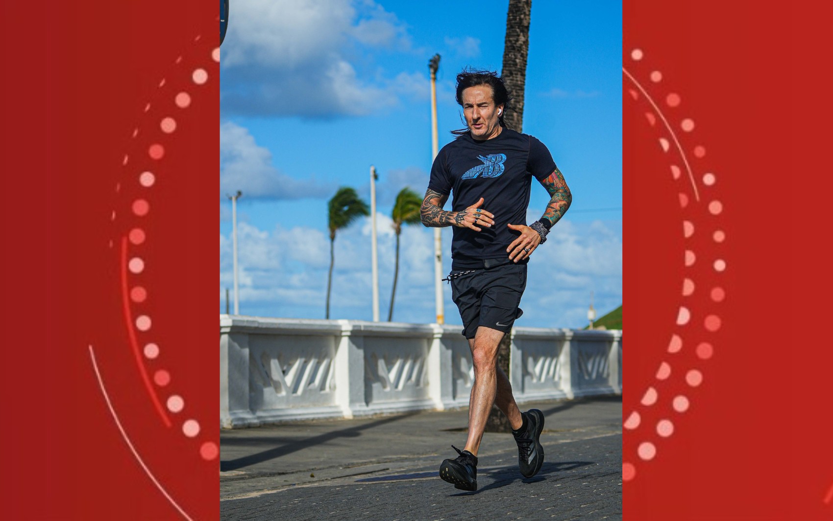 Fotógrafo que tira foto de guitarrista do Guns N' Roses correndo em Salvador 