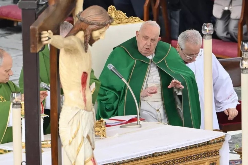 Papa Francisco pede para assessor ler discurso por conta de “dificuldades respiratórias” — Foto: VATICAN MEDIA/Divulgação