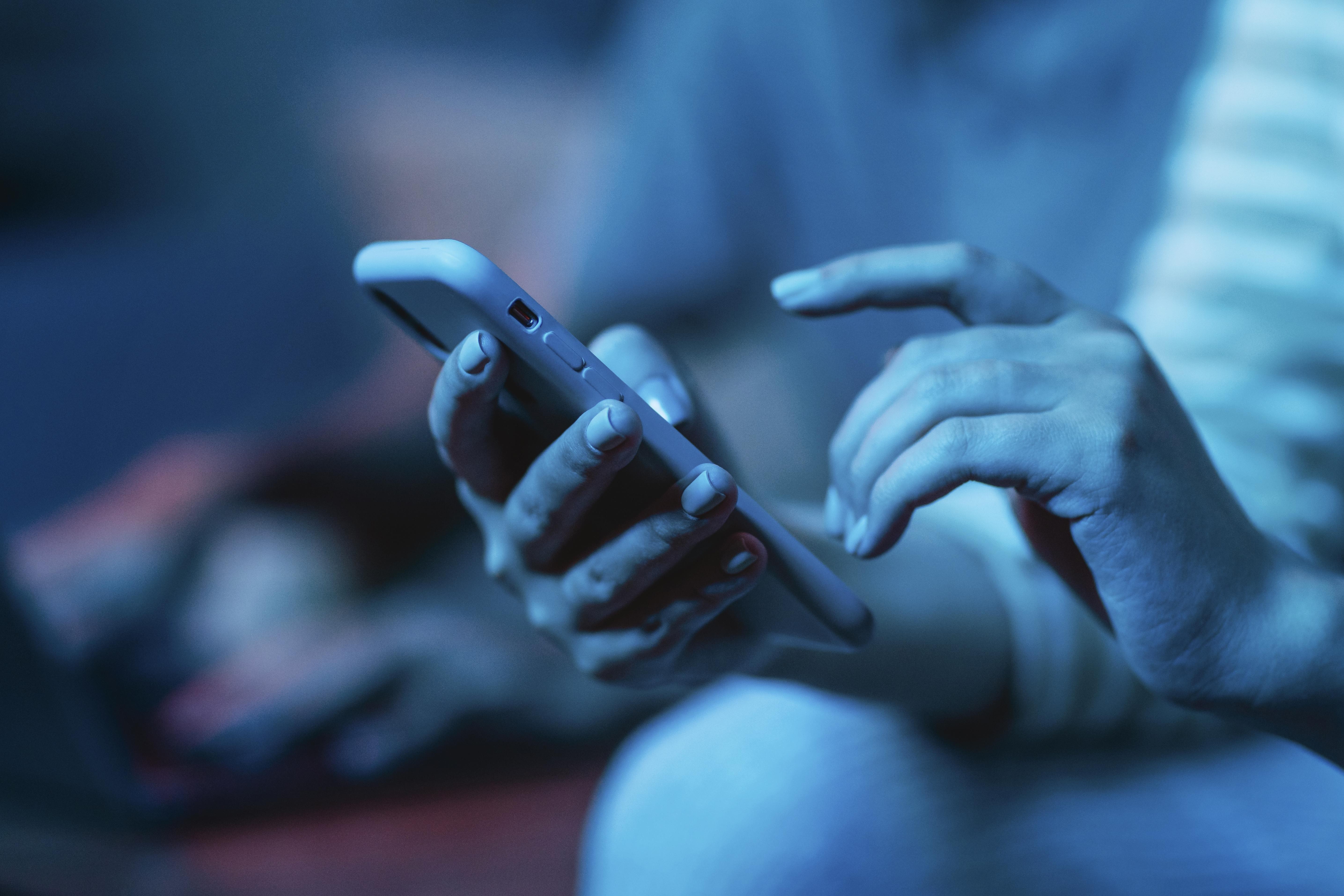 Influenciadora de Ipatinga é condenada a indenizar jovem após ofensas nas redes sociais