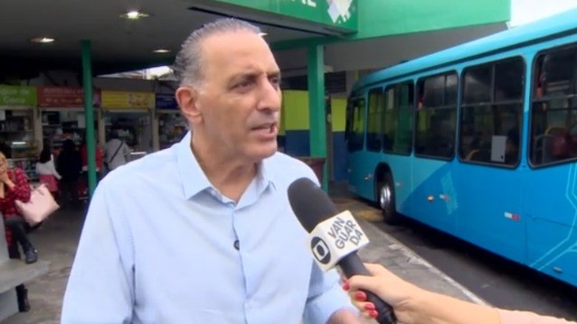 Campanha no semáforo e na rodoviária: veja como foi a sexta-feira dos candidatos à Prefeitura de São José dos Campos, SP